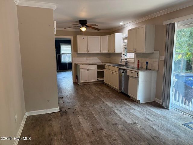 104 King Richard Court, Jacksonville, NC 28546