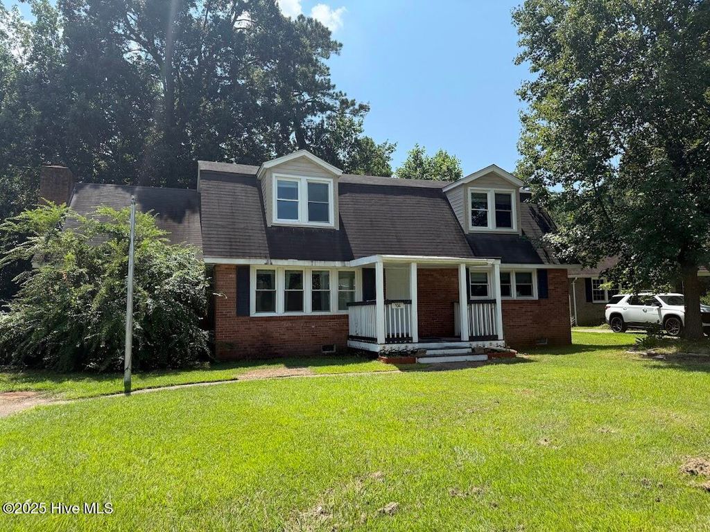 104 King Richard Court, Jacksonville, NC 28546