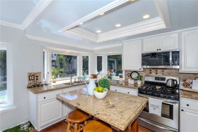 8712 Mossford Dr., Huntington Beach, CA 92646
