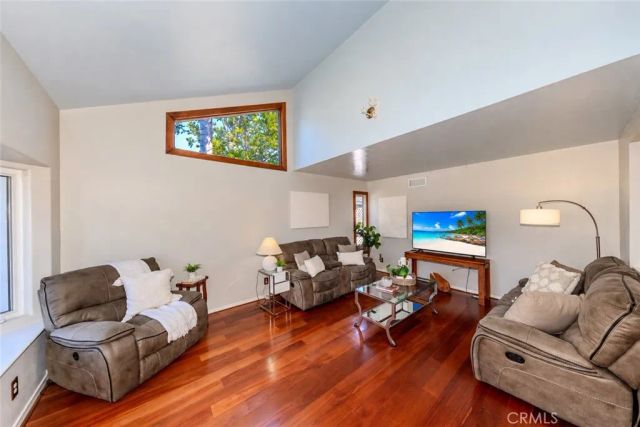 8712 Mossford Dr., Huntington Beach, CA 92646