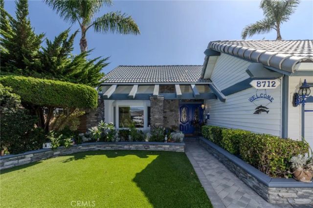 8712 Mossford Dr., Huntington Beach, CA 92646