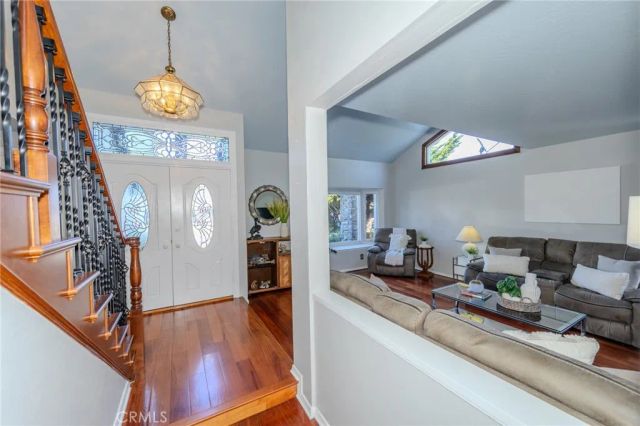 8712 Mossford Dr., Huntington Beach, CA 92646