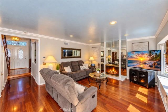 8712 Mossford Dr., Huntington Beach, CA 92646