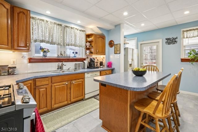 274 Ellery Ave, Newark City, NJ 07106