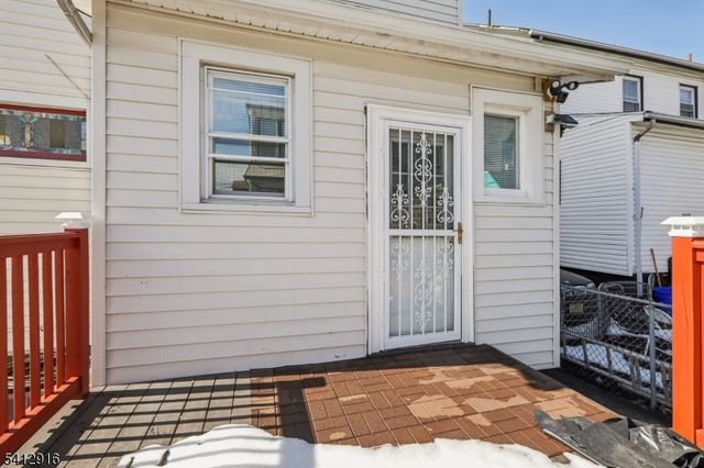 274 Ellery Ave, Newark City, NJ 07106