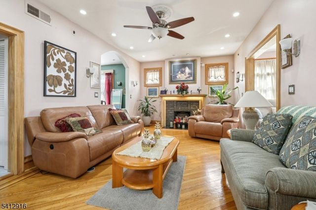 274 Ellery Ave, Newark City, NJ 07106