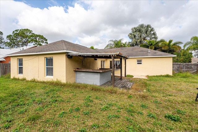 1366 SW Wampler Avenue, Port St Lucie, FL 34953