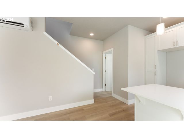 9410 N ST. LOUIS Ave, Portland, OR 97203