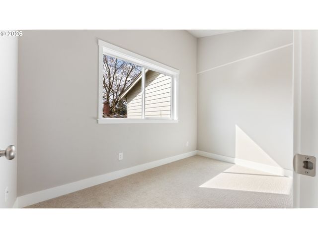 9410 N ST. LOUIS Ave, Portland, OR 97203