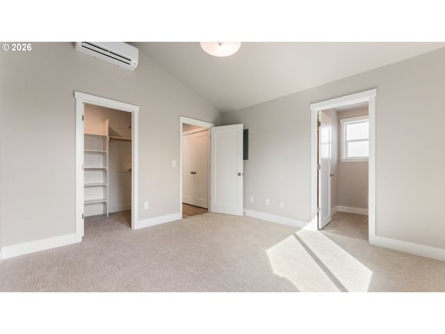 9410 N ST. LOUIS Ave, Portland, OR 97203