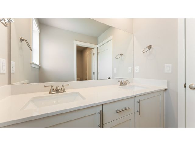 9410 N ST. LOUIS Ave, Portland, OR 97203