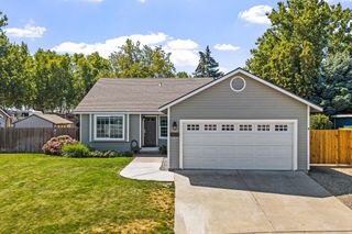 3815 W Grand Ronde Ave, Kennewick, WA 99336