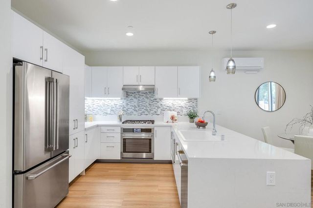 8266 High St, La Mesa, CA 91941