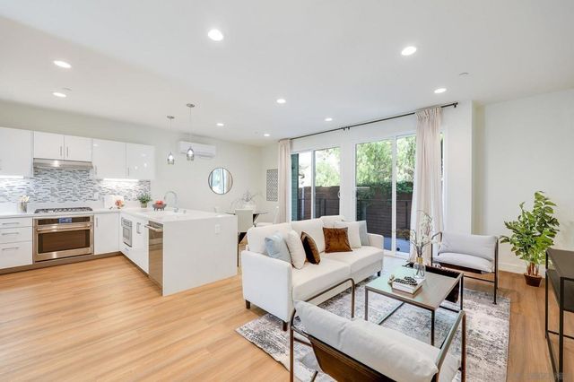 8266 High St, La Mesa, CA 91941