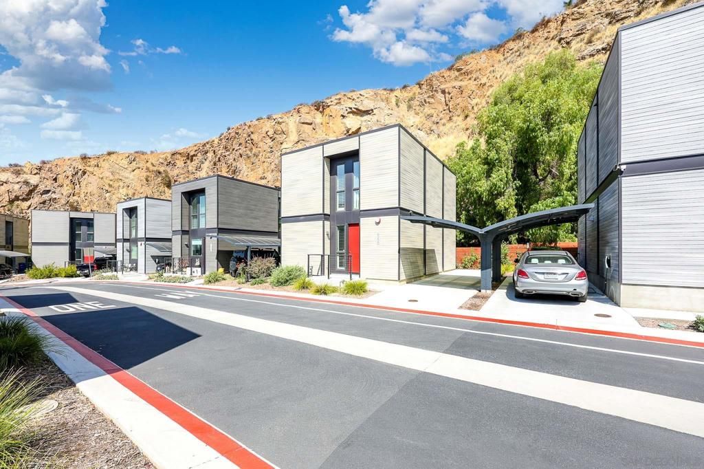 Image 27 of property listing at 8266 High St, La Mesa, CA 91941