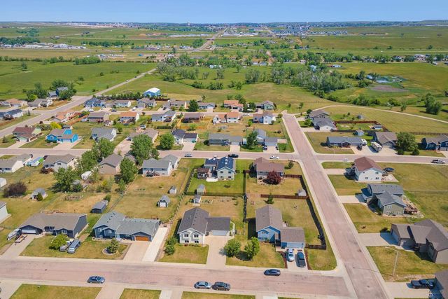 324 FREIHEIT LN, Box Elder, SD 57719