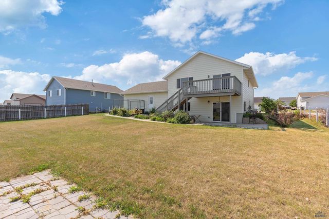 324 FREIHEIT LN, Box Elder, SD 57719