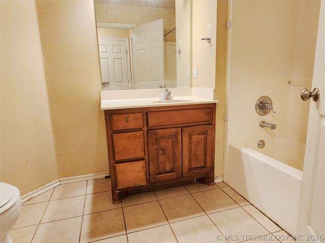 418 N 6th Street, Collinsville, OK 74021