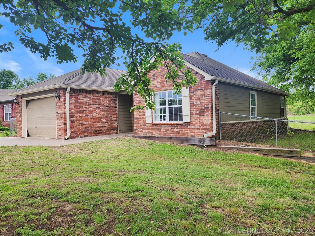 418 N 6th Street, Collinsville, OK 74021