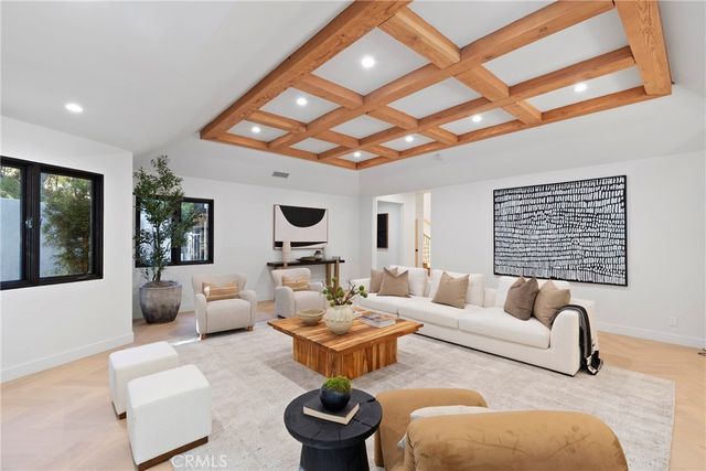 4437 Balboa, Encino, CA 91316