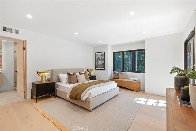 4437 Balboa, Encino, CA 91316