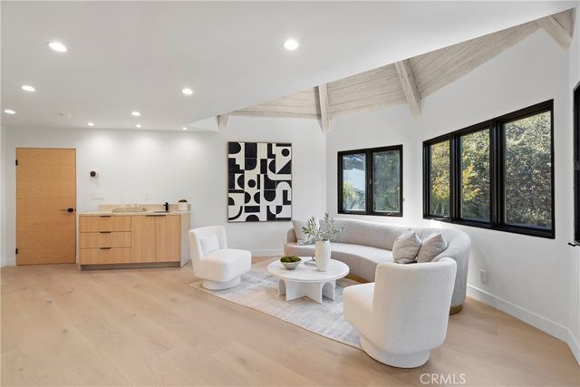 4437 Balboa, Encino, CA 91316