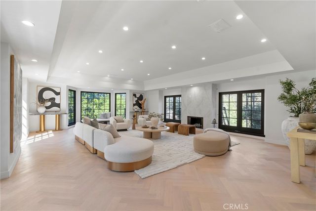 4437 Balboa, Encino, CA 91316