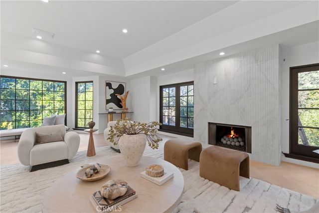 4437 Balboa, Encino, CA 91316