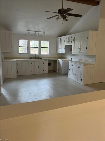 1521 Indian River Rd RD, Virginia Beach, VA 23456