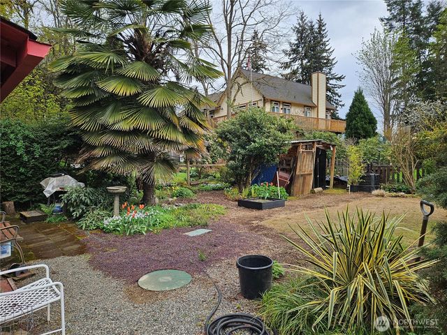 9345 NE Seaview Avenue, Indianola, WA 98342
