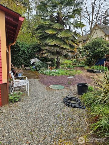 9345 NE Seaview Avenue, Indianola, WA 98342