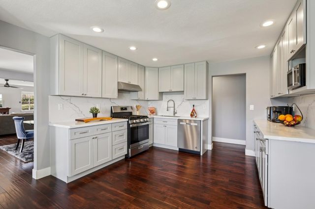 30680 Loma Chiquita Road, Los Gatos, CA 95033