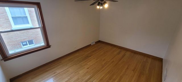 2067 Sherwin Avenue, Des Plaines, IL 60018