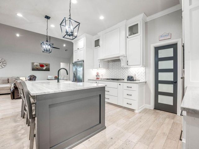 5000 McCann Court, Mustang, OK 73064