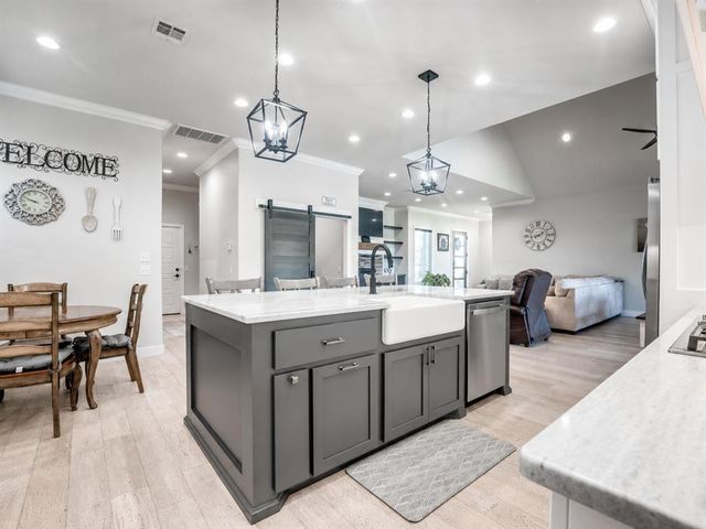 5000 McCann Court, Mustang, OK 73064