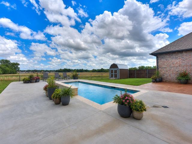 5000 McCann Court, Mustang, OK 73064