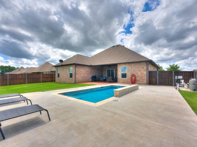 5000 McCann Court, Mustang, OK 73064