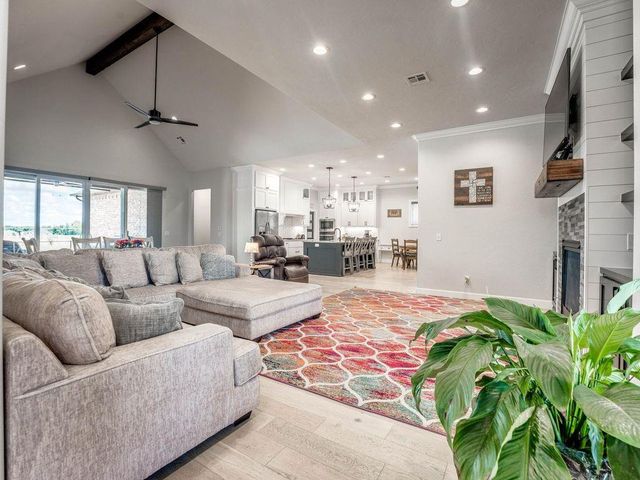 5000 McCann Court, Mustang, OK 73064