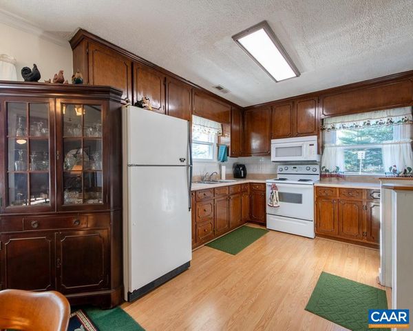 3483 WEST RIVER RD, Scottsville, VA 24590