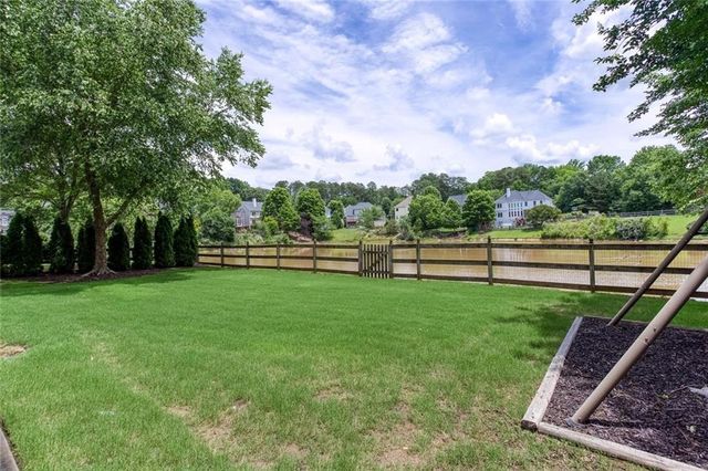 1688 Holcomb Lake Road, Marietta, GA 30062
