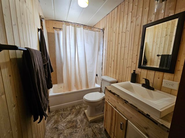 6644 Carpenter Road, Harrison, MI 48625