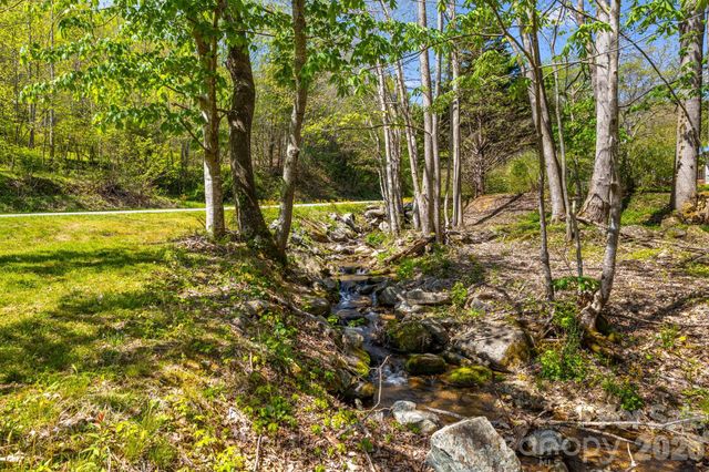 874 & 888 Bluff Mountain Road, Hot Springs, NC 28743