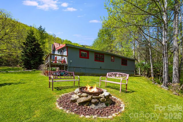 874 & 888 Bluff Mountain Road, Hot Springs, NC 28743