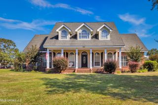 19241 Hunter Drive, Kiln, MS 39556