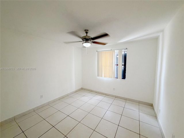2455 W 67th Pl 10-14, Hialeah, FL 33016