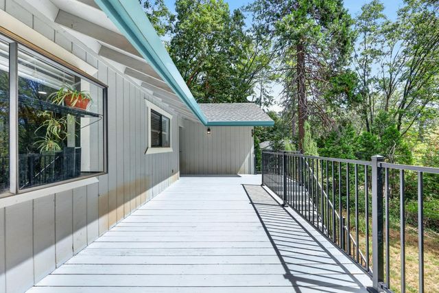 5524 Crestline Rd, Foresthill, CA 95631