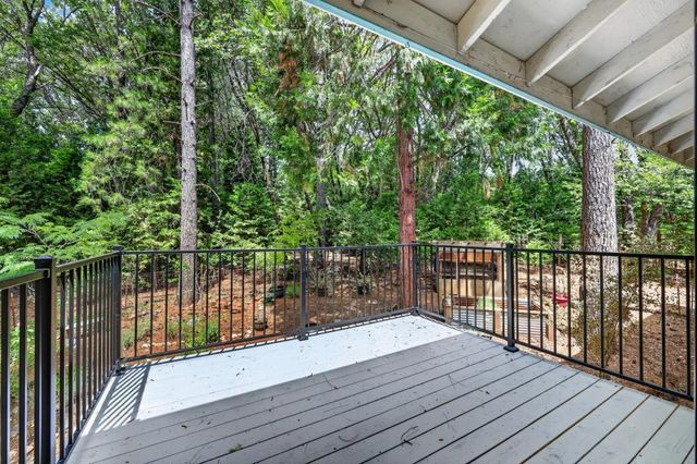 5524 Crestline Rd, Foresthill, CA 95631