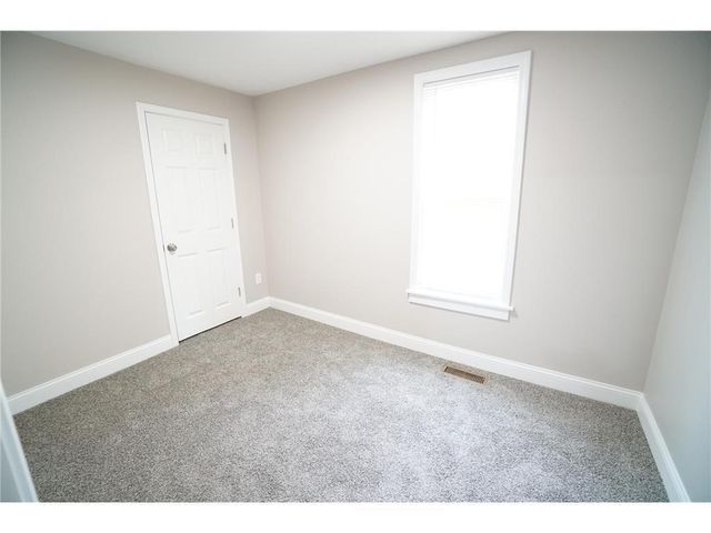 2710 15th Avenue S, Minneapolis, MN 55407