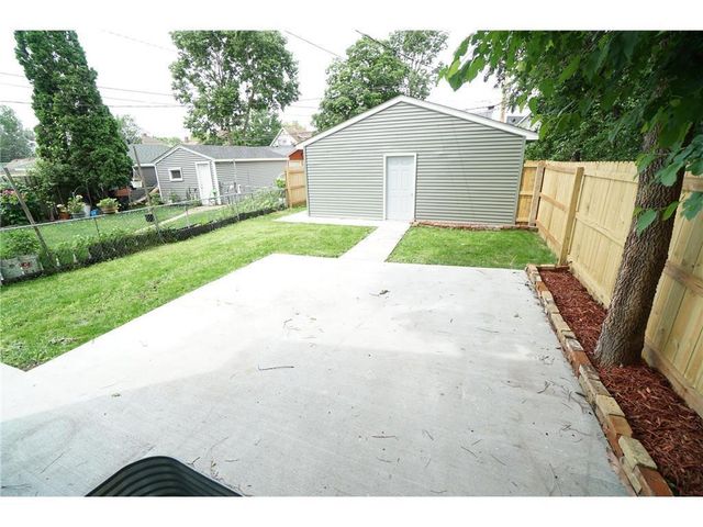 2710 15th Avenue S, Minneapolis, MN 55407