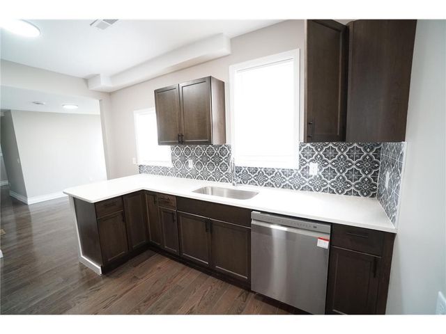 2710 15th Avenue S, Minneapolis, MN 55407